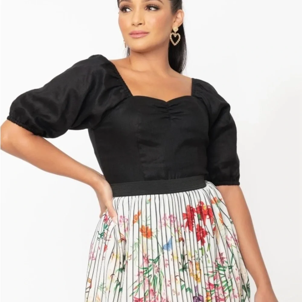 Unique Vintage Black Linen Ruched Top - Picture 1 of 4